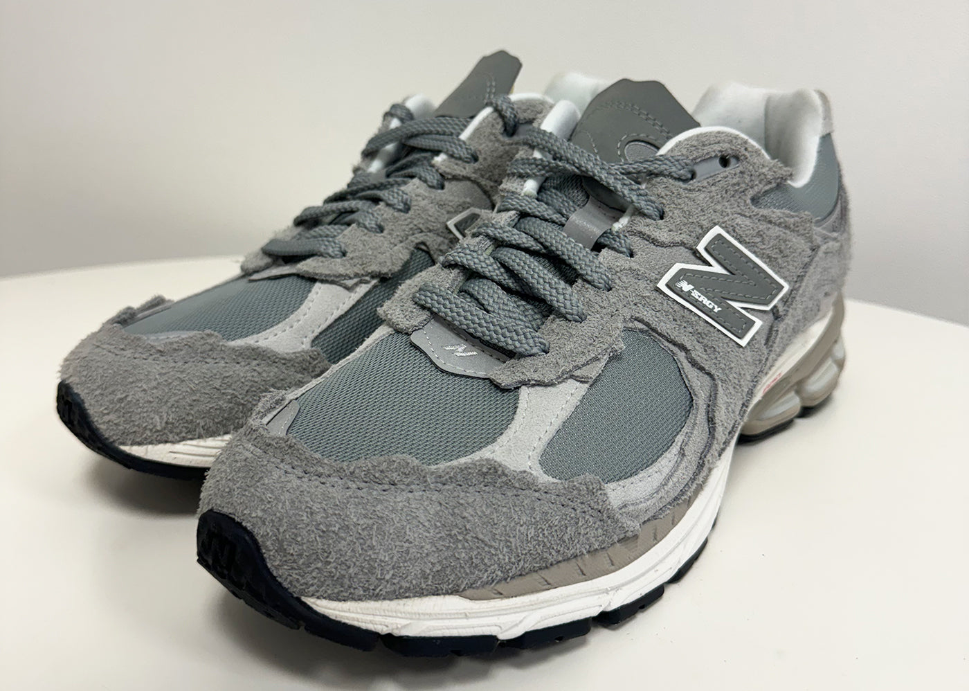 Second Chance - New Balance 2002R Protection Pack Grey (2023) - 42 | USED